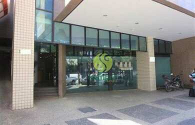 Imagem: O depósito possui 1 Vaga na garagem, 460m² de Área e está