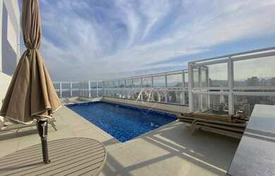 Imagem 15: Maravilhoso Apartamento, andar alto com vista livre, sacada na sala fechada em vidros em S