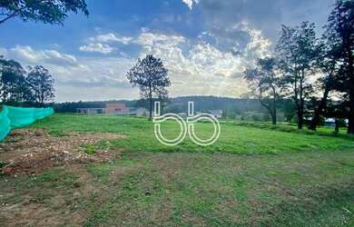 Imagem: O terreno possui 2.890m² de Área e está localizado em Loteamento