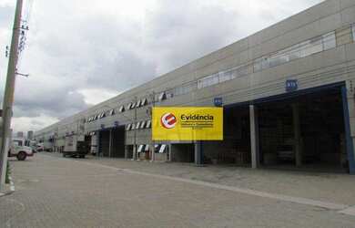 Imagem: O depósito possui 1025m² de Área e está localizado em Piraporinha