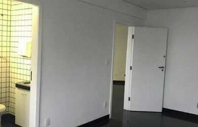 Imagem: O depósito possui 1 Vaga na garagem e 80m² de Área e está