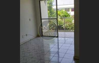 Imagem: O apartamento possui 3 Dormitórios, 2 Banheiros, 1 Vaga na