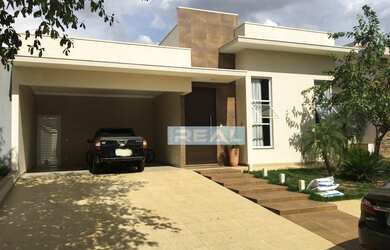 Imagem: A casa em condomínio possui 3 Dormitórios, 5 Banheiros, 4