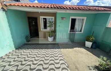 Imagem: A casa possui 3 Dormitórios, 1 Banheiro, 1 Vaga na garagem