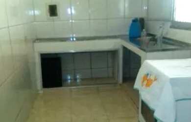 Imagem: A casa possui 2 Dormitórios, 2 Banheiros e está localizado