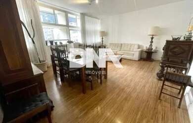 Imagem: O apartamento possui 4 Dormitórios, 3 Banheiros, 1 Vaga na