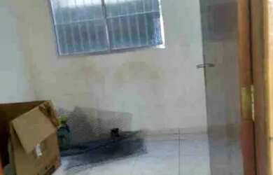 Imagem 3: Repasso uma linda casa. 1 Vaga na garageme2 Dormitórios