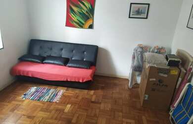 Imagem: O apartamento possui 1 Dormitório, 1 Banheiro, 1 Vaga na garagem