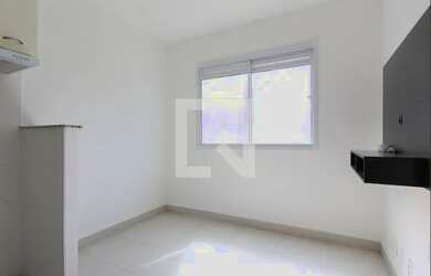 Imagem: O apartamento possui 2 Dormitórios, 1 Banheiro e 33m² de Área