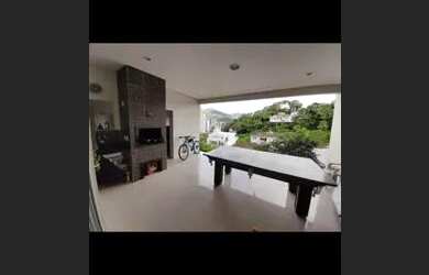 Imagem: A casa possui 2 Dormitórios, 1 Banheiro e 190m² de Área e