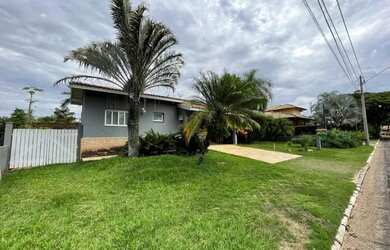 Imagem: A casa em condomínio possui 3 Dormitórios, 4 Banheiros, 4