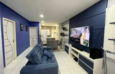 Imagem: A casa em condomínio possui 3 Dormitórios, 2 Banheiros, 2