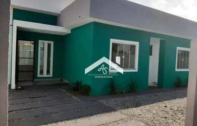 Imagem: A casa possui 3 Dormitórios, 2 Banheiros, 1 Vaga na garagem