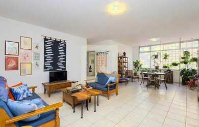 Imagem: O apartamento possui 3 Dormitórios, 2 Banheiros, 1 Vaga na