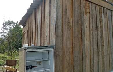 Imagem 7: Terreno com luz e Internet e água a 300 mts da represa