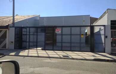 Imagem: A kitnet possui 1 Dormitório, 1 Banheiro, 1 Vaga na garagem