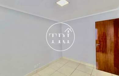 Imagem 2: CASA - LOTE INTEIRO - VENDA - REFORMADA