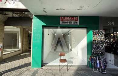 Imagem: O depósito possui 80m² de Área e está localizado em Centro