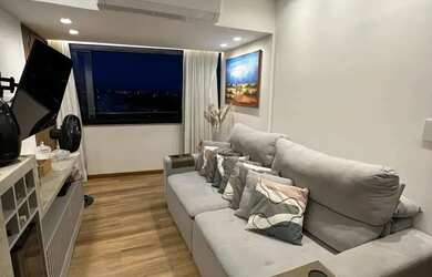 Imagem: O apartamento possui 2 Dormitórios, 2 Banheiros, 1 Vaga na