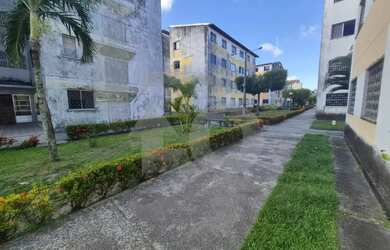 Imagem: O apartamento possui 3 Dormitórios, 1 Banheiro, 1 Vaga na garagem