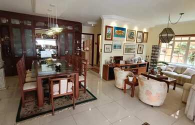 Imagem: A casa em condomínio possui 4 Dormitórios, 3 Banheiros, 3