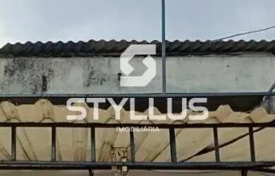 Imagem: A casa possui 3 Dormitórios, 1 Banheiro, 1 Vaga na garagem