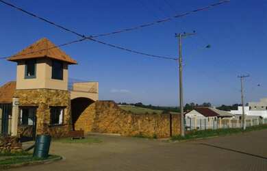 Imagem: O terreno possui 235m² de Área e está localizado em Loteamento