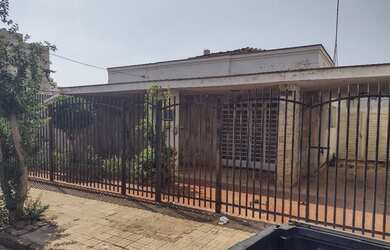 Imagem: O terreno possui 770m² de Área e está localizado em Boa