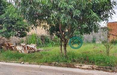 Imagem: O terreno possui 800m² de Área e está localizado em Setor