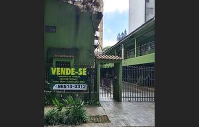 Imagem: A kitnet possui 5 Dormitórios, 5 Banheiros, 5 Vagas na garagem