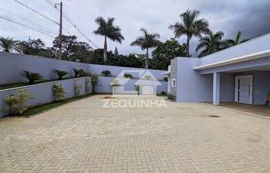 Imagem 3: Residencial - Centro. Piscinae750m² de Área