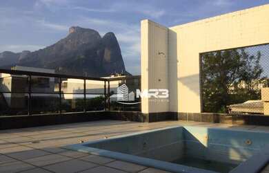 Imagem: O apartamento na cobertura possui 4 Dormitórios, 3 Banheiros