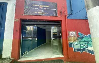 Imagem: O depósito possui 30m² de Área e está localizado em Água