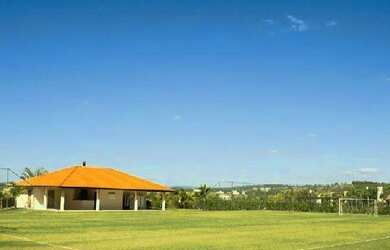 Imagem: O terreno possui 2.160m² de Área e está localizado em Vila