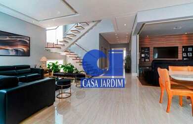 Imagem: A casa em condomínio possui 5 Dormitórios, 5 Banheiros, 5