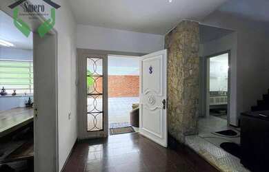 Imagem: A casa em condomínio possui 5 Dormitórios, 5 Banheiros, 5