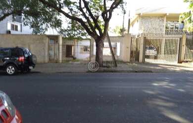 Imagem: O terreno possui 360m² de Área e está localizado em Centro