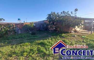 Imagem 14: C607 - Residência mista em região de moradores no balneário Albatroz