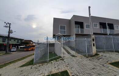 Imagem: A casa possui 2 Dormitórios, 1 Banheiro, 1 Vaga na garagem