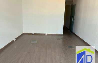 Imagem: O depósito possui 1 Vaga na garagem, 42m² de Área e está