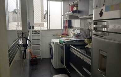 Imagem: O apartamento possui 2 Dormitórios, 1 Banheiro, 1 Vaga na garagem