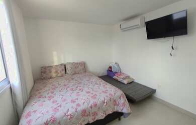 Imagem 13: Apartamento bem localizado a poucos metros do mar Faça contato em ligação...