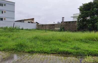 Imagem: O terreno possui 868m² de Área e está localizado em Vorstadt