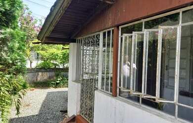 Imagem: O terreno possui 478m² de Área e está localizado em Anita