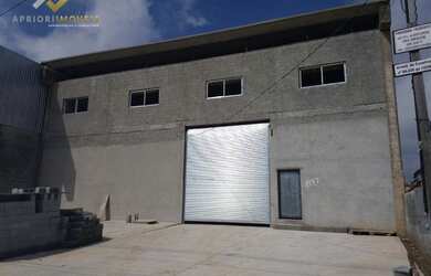 Imagem: O depósito possui 1.350m² de Área e está localizado em