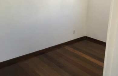 Imagem: O apartamento possui 2 Dormitórios, 1 Banheiro e está localizado