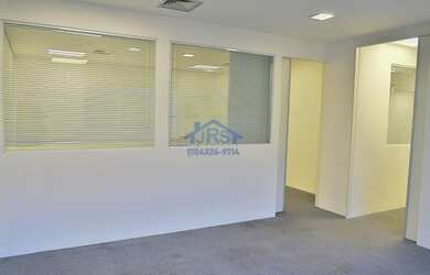 Imagem: O depósito possui 2 Vagas na garagem, 103m² de Área e Imóvel