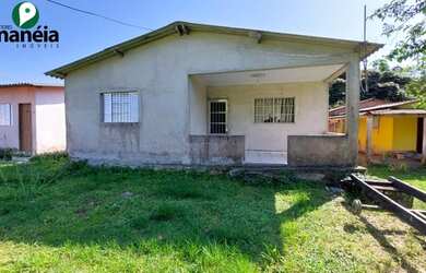 Imagem: A casa possui 4 Dormitórios, 3 Banheiros, 170m² de Área e