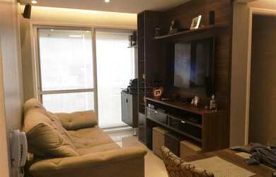 Imagem: O apartamento possui 2 Dormitórios, 2 Banheiros, 1 Vaga na