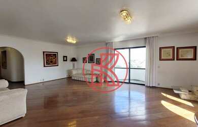 Imagem: O apartamento possui 3 Dormitórios, 5 Banheiros, 3 Vagas na